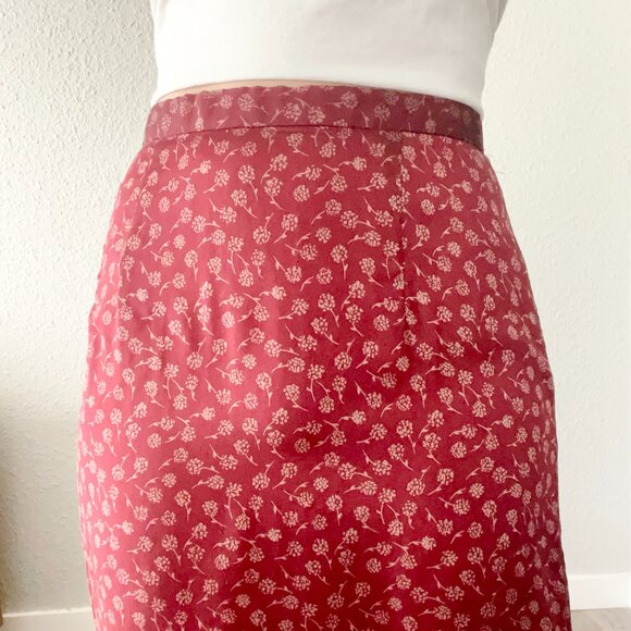 Vintage red floral midi skirt - Picture 3 of 11